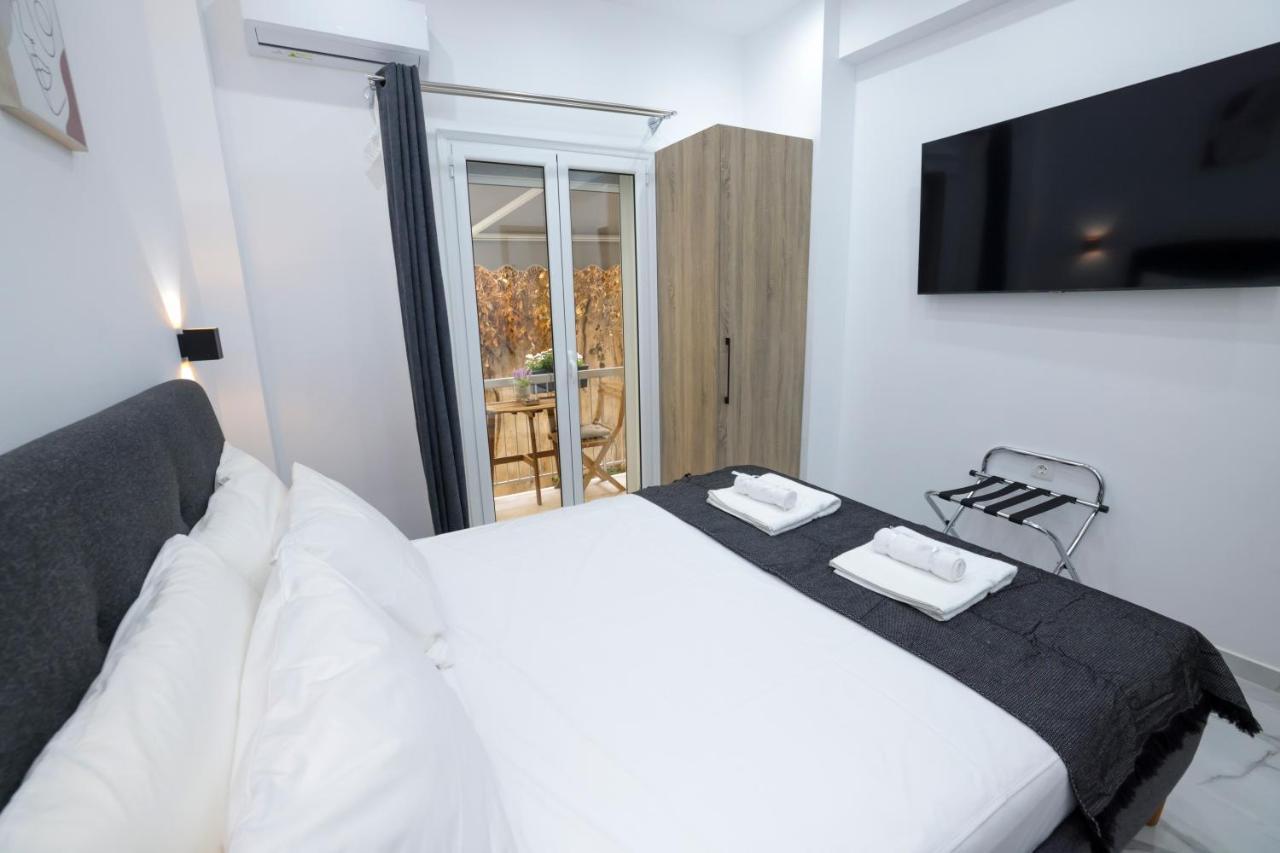 Apollo 2 Bd Jacuzzi Suite Atene Esterno foto