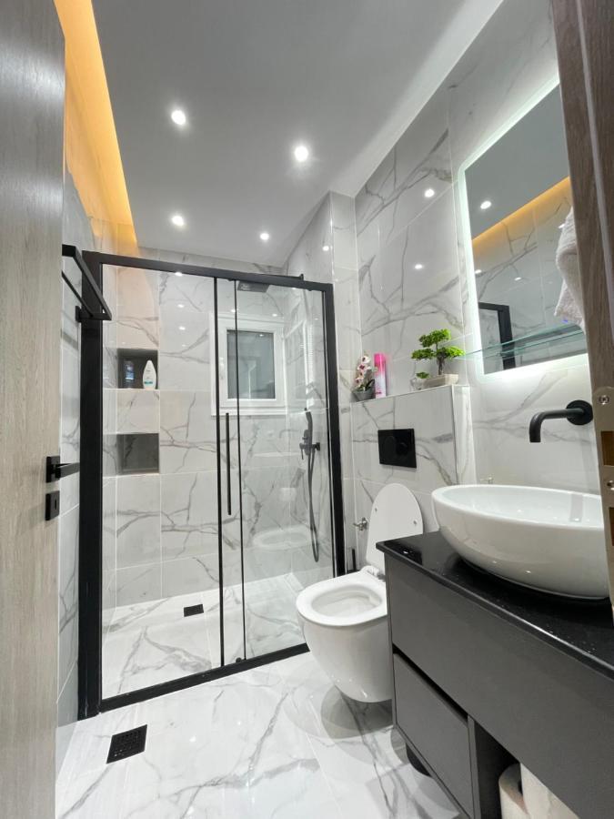 Apollo 2 Bd Jacuzzi Suite Atene Esterno foto